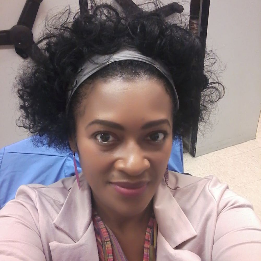 Meet your Posher, Stephanie